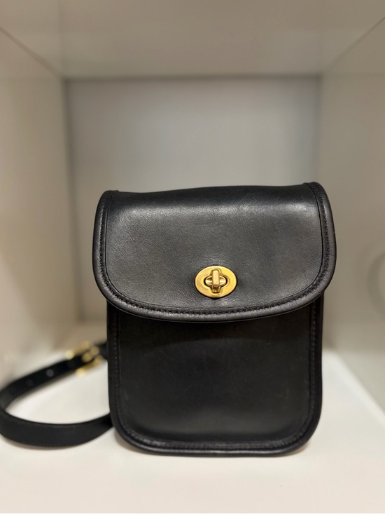 Coach Handbags - Vintage Coach Small Sidepack (#9978) Black Leather Handbag with Brass Turnlock